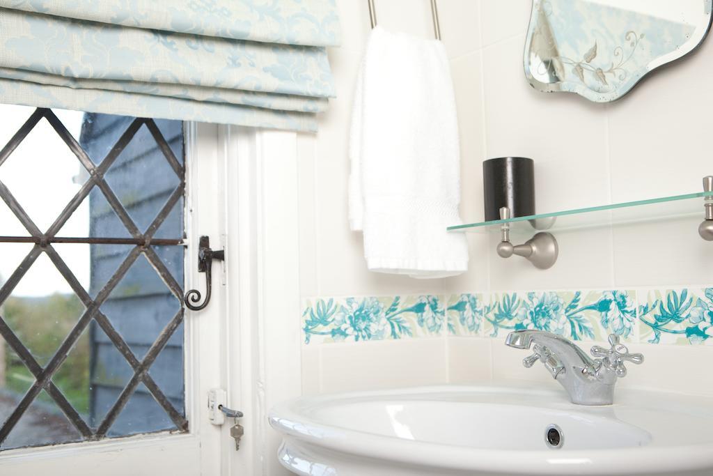 Kester House Hurst Green 部屋 写真