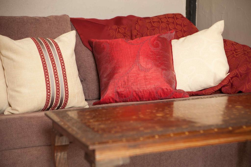 Kester House Hurst Green 部屋 写真